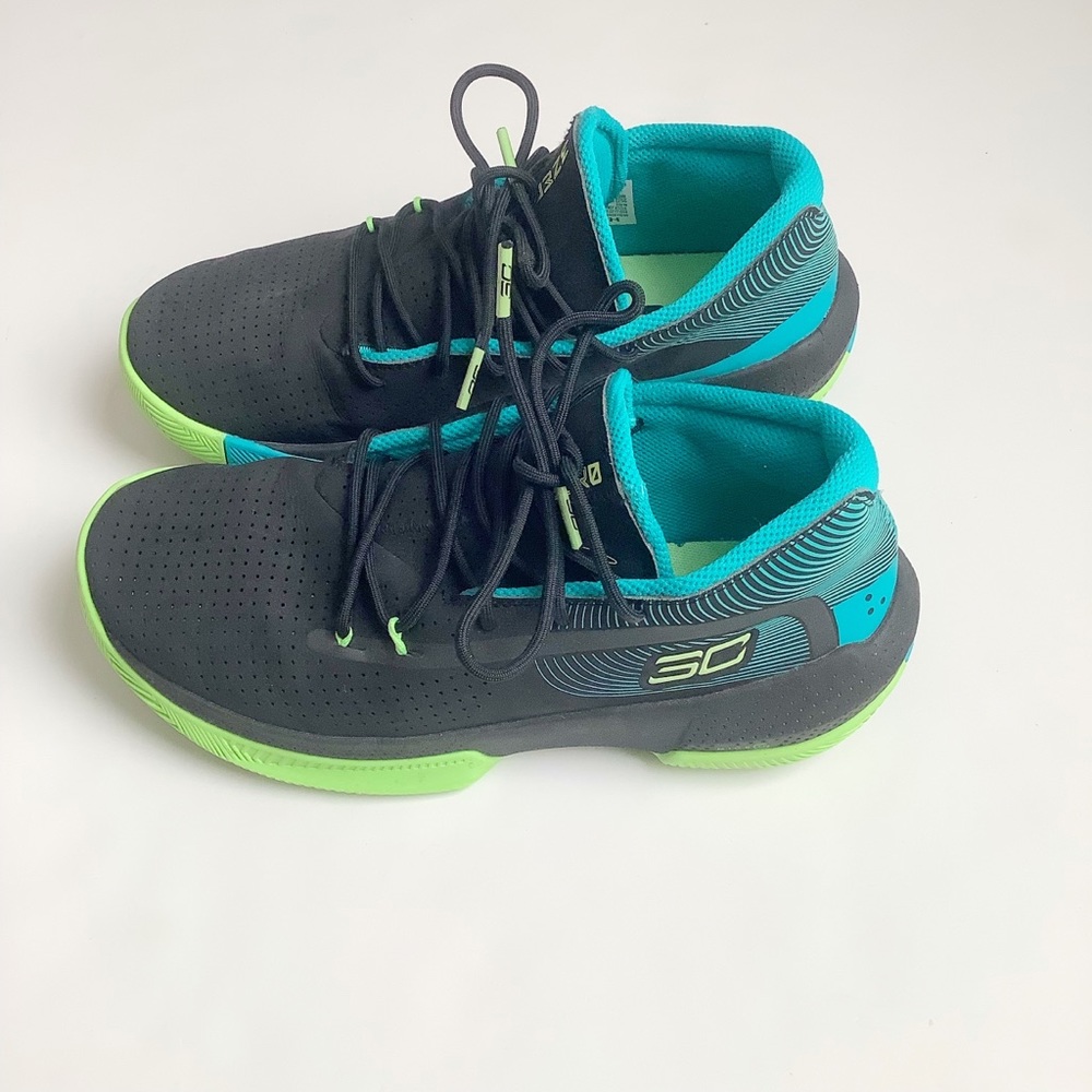 UA Steph Curry 3Zero shoes EUC